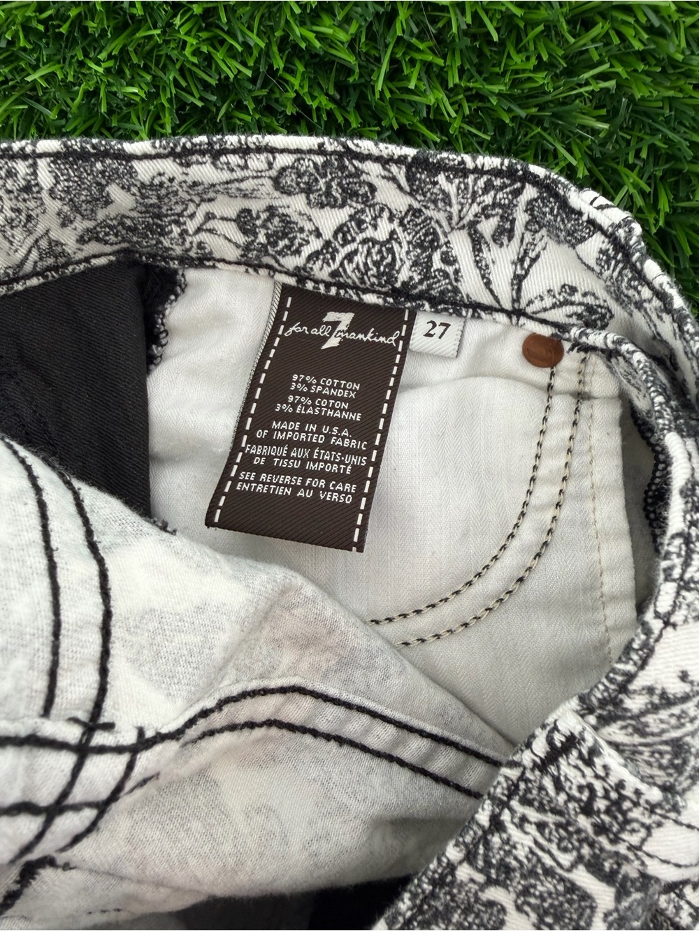 7 For All Mankind Black & White Floral Skinny Jeans with Black Side Panels - Picture 3 of 5